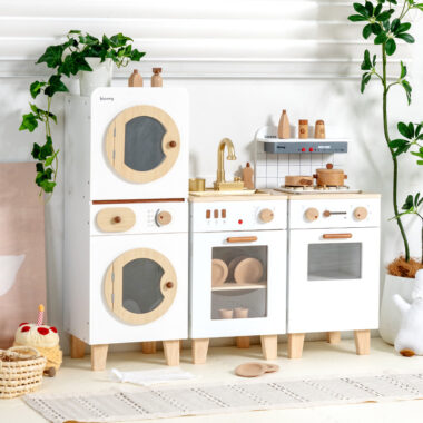 Kienvy Korean Wooden Play Kitchen Toy with Sound, Light, and Water Features