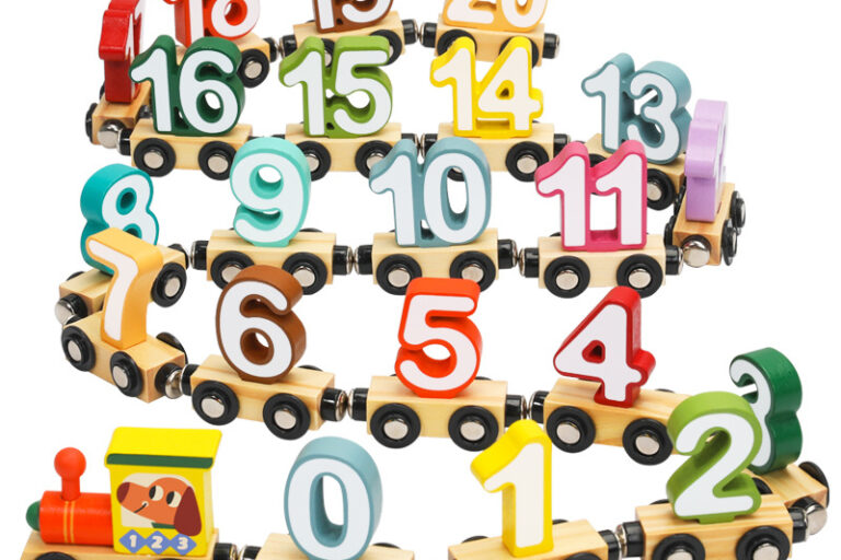Magnetic Wooden Number Train Set for Toddlers – 12-Piece Educational Toy