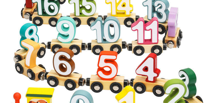 Wooden Train & Railway Set – Magnetic 12-Number Car Early Learning Toy for Toddlers (6) Magnetic Wooden Number Train Set for Toddlers – 12-Piece Educational Toy